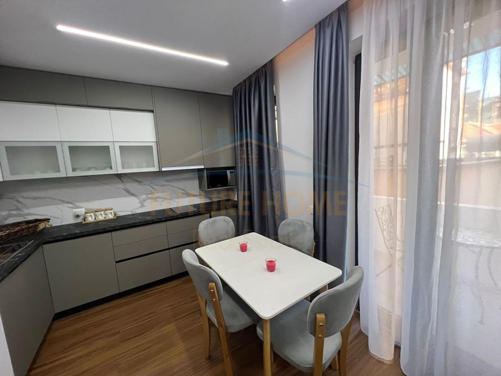 Arkle 6 * Tirana